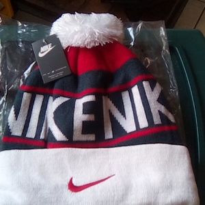 Nike  beanie